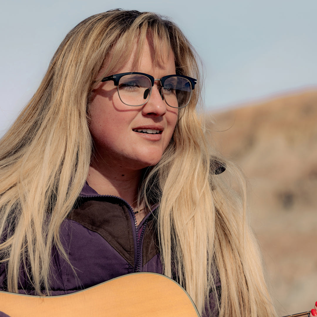 #color_polished-black-silver-clear