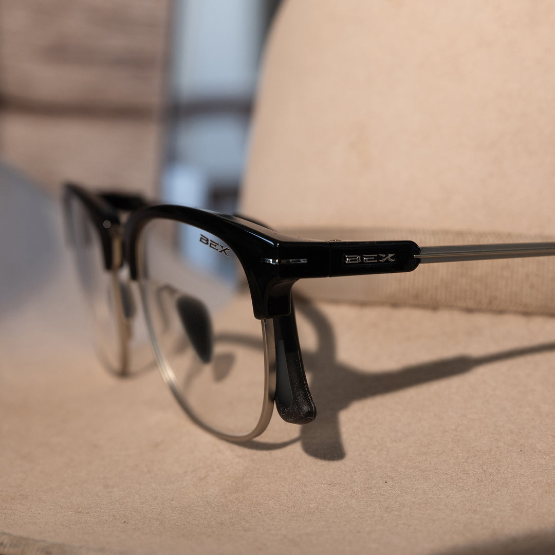 #color_polished-black-silver-clear