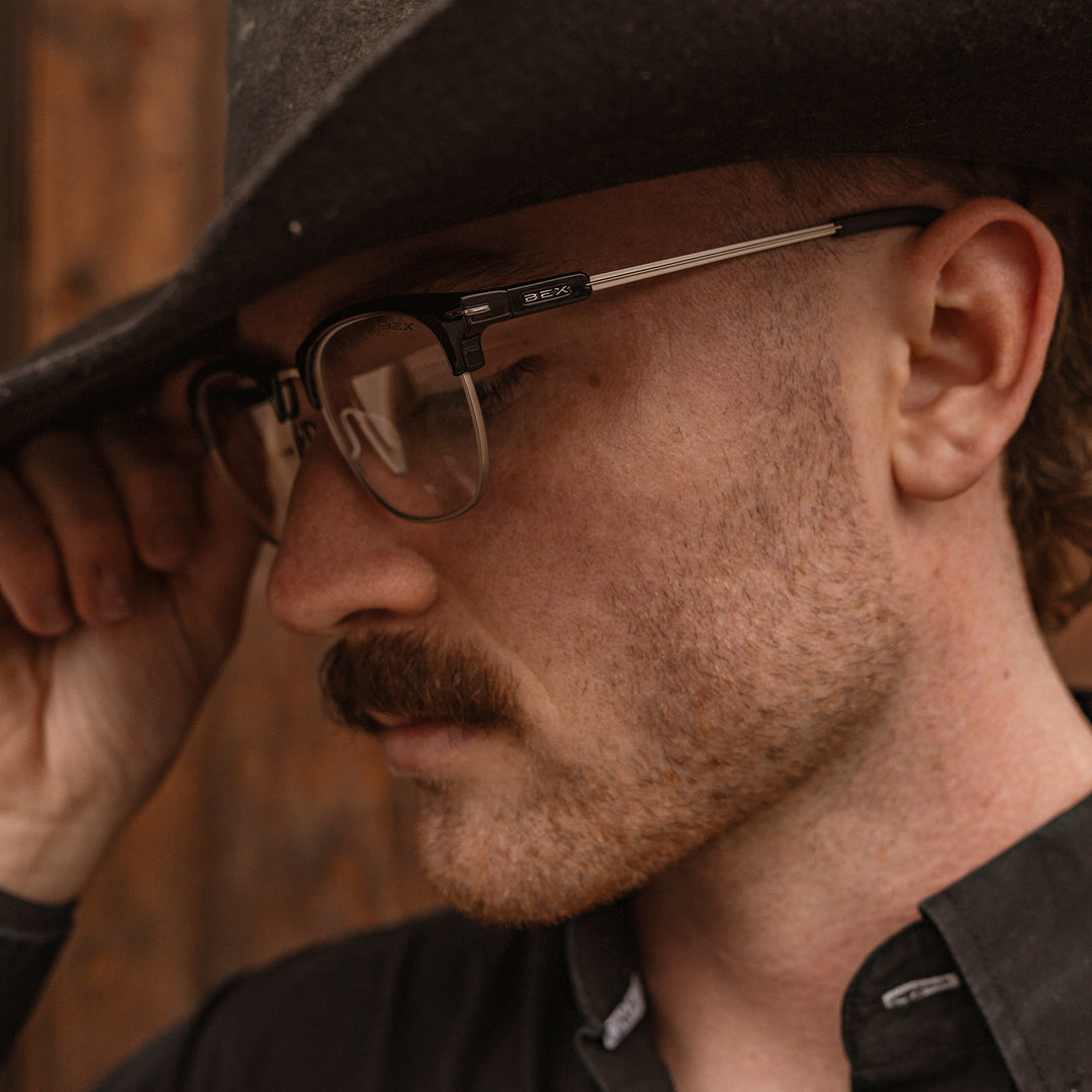 #color_polished-black-silver-clear